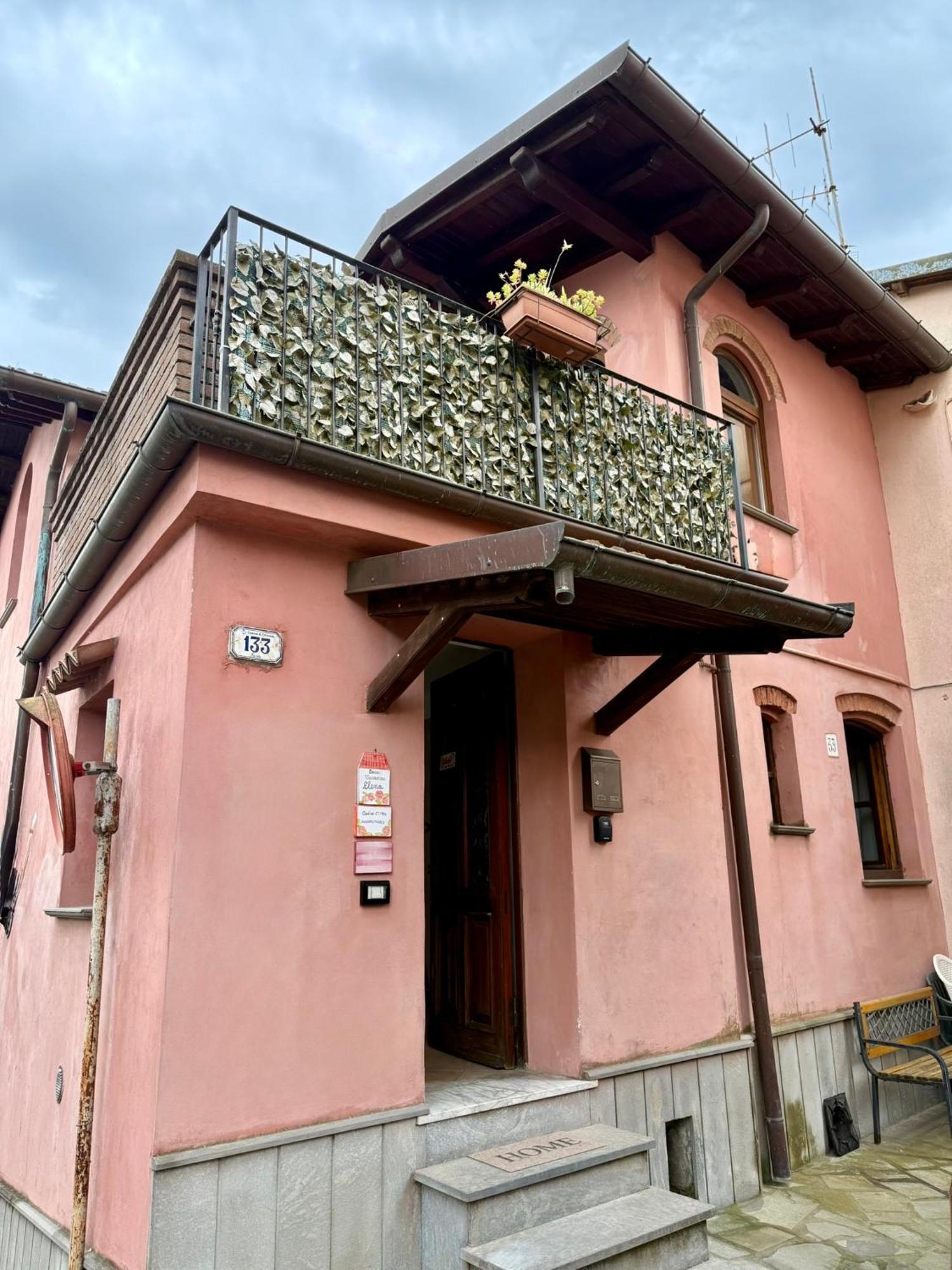 Casa Vacanze Elena Rometta Buitenkant foto
