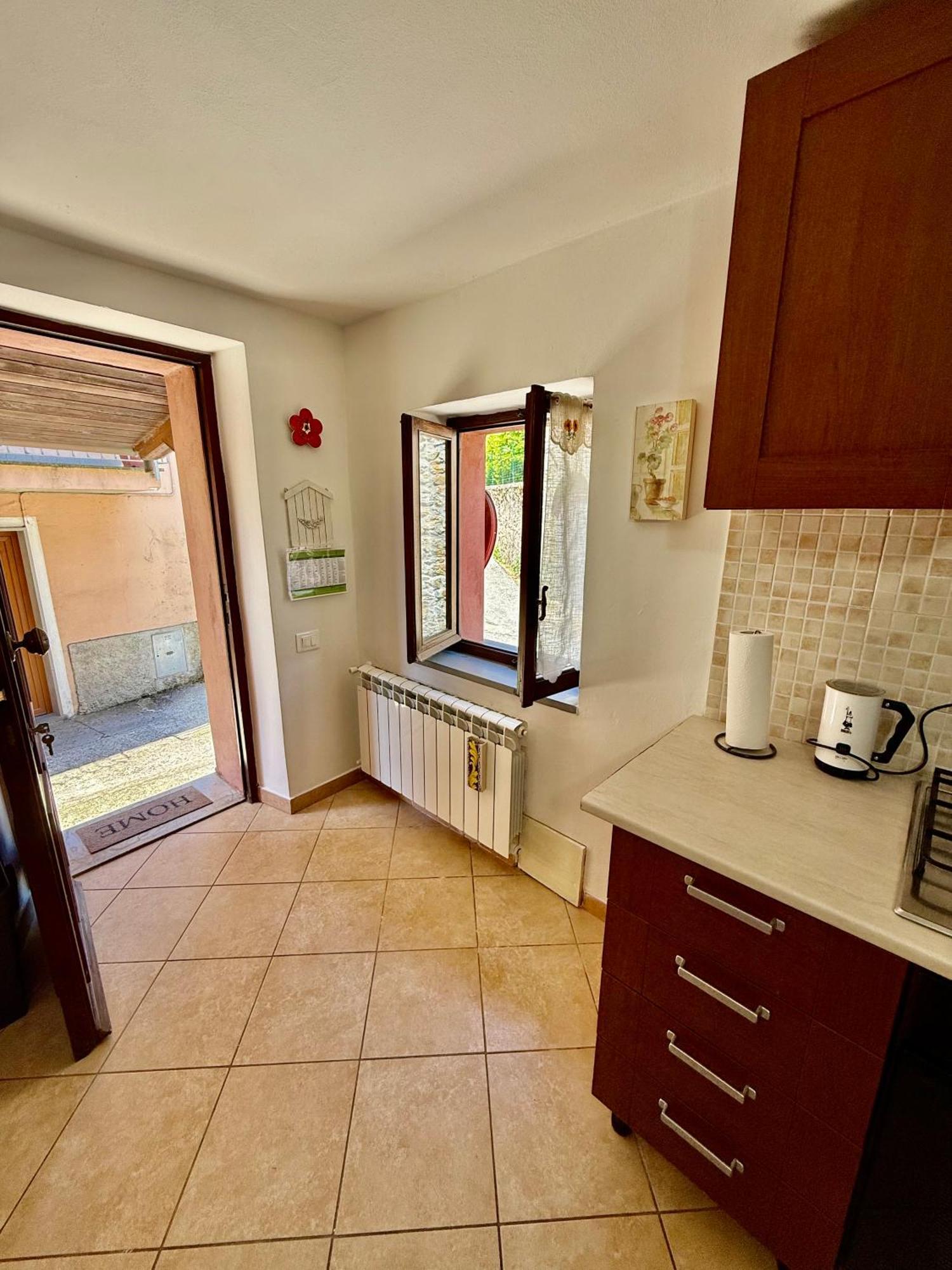 Casa Vacanze Elena Rometta Buitenkant foto