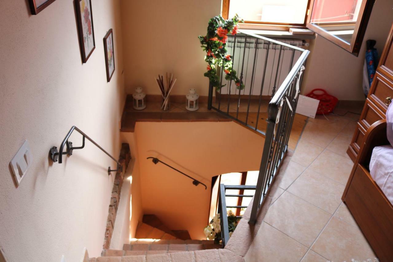 Casa Vacanze Elena Rometta Buitenkant foto
