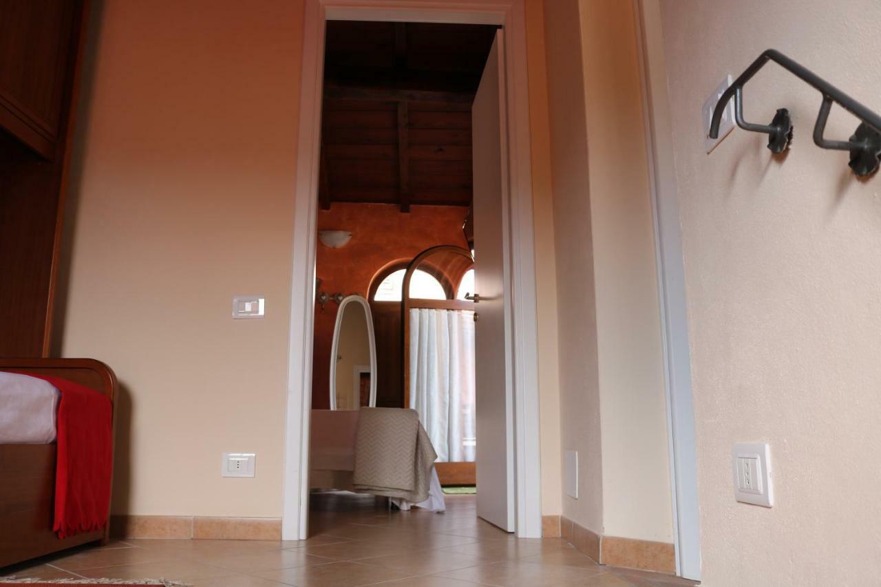 Casa Vacanze Elena Rometta Buitenkant foto