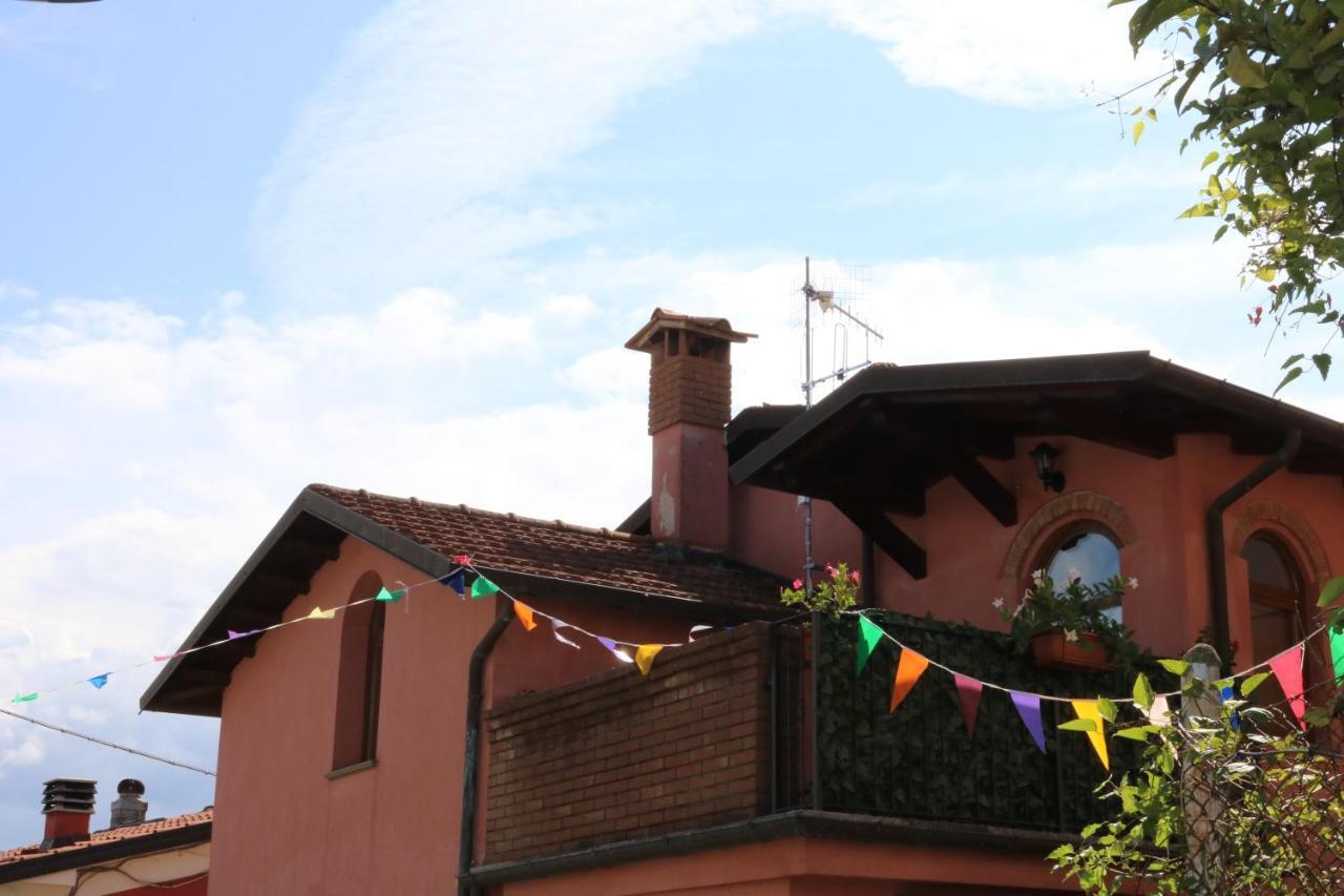 Casa Vacanze Elena Rometta Buitenkant foto