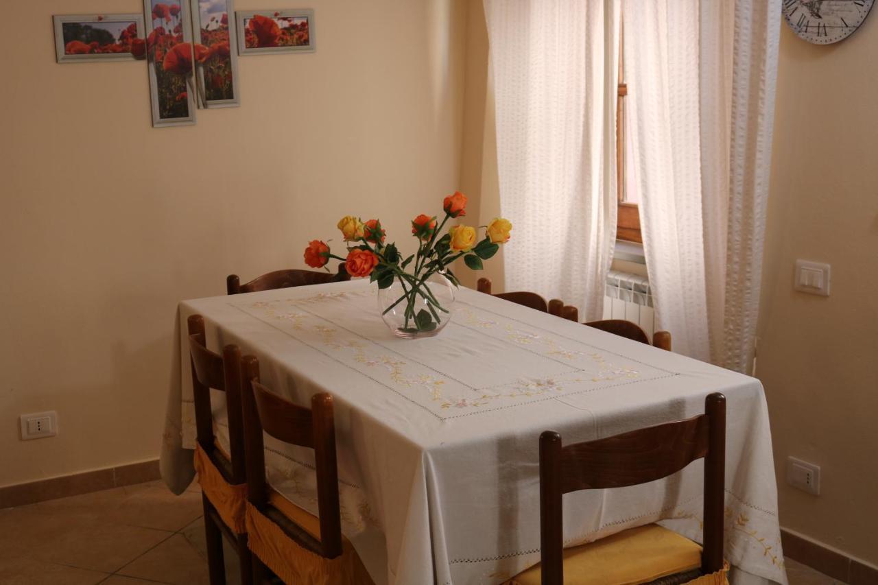 Casa Vacanze Elena Rometta Buitenkant foto
